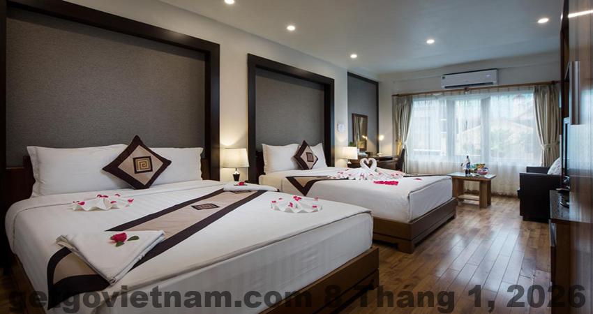 Khu vực lễ tân khách sạn phố cổ Hoàn Kiếm