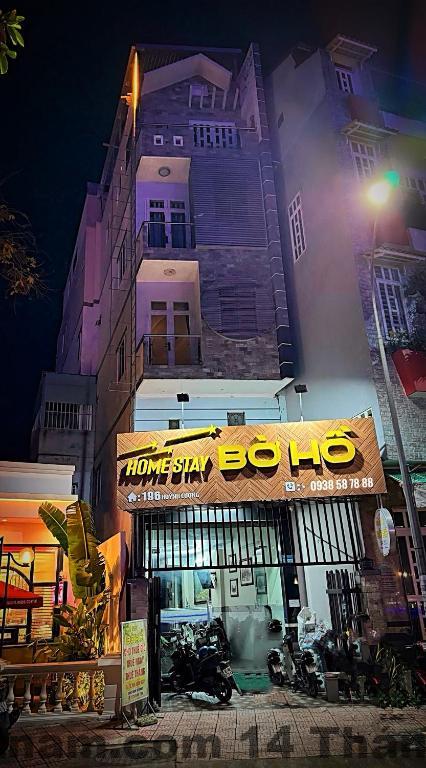 Khách sạn Bờ Hồ Cần Thơ – Đánh giá chi tiết, trải nghiệm đỉnh cao, có nên chọn ở? 2 Khách sạn Bờ Hồ - Vị trí tuyệt vời gần trung tâm Cần Thơ