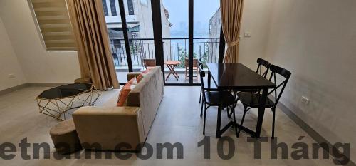 Khu vực lễ tân nhỏ gọn tại HD Homes Westlake Serviced Apartment