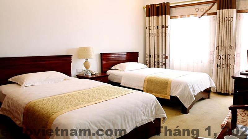 Phòng ngủ tiêu chuẩn tại Khách sạn Hoàng Long Nghĩa Lộ