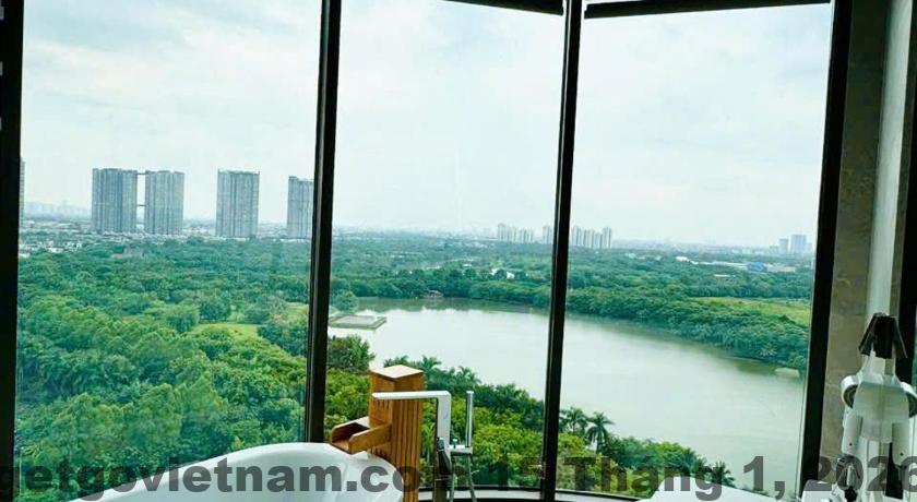 Không gian chung và khu vực đậu xe tại Bảo An Hotel – tiện ích cơ bản, không có hồ bơi hay gym