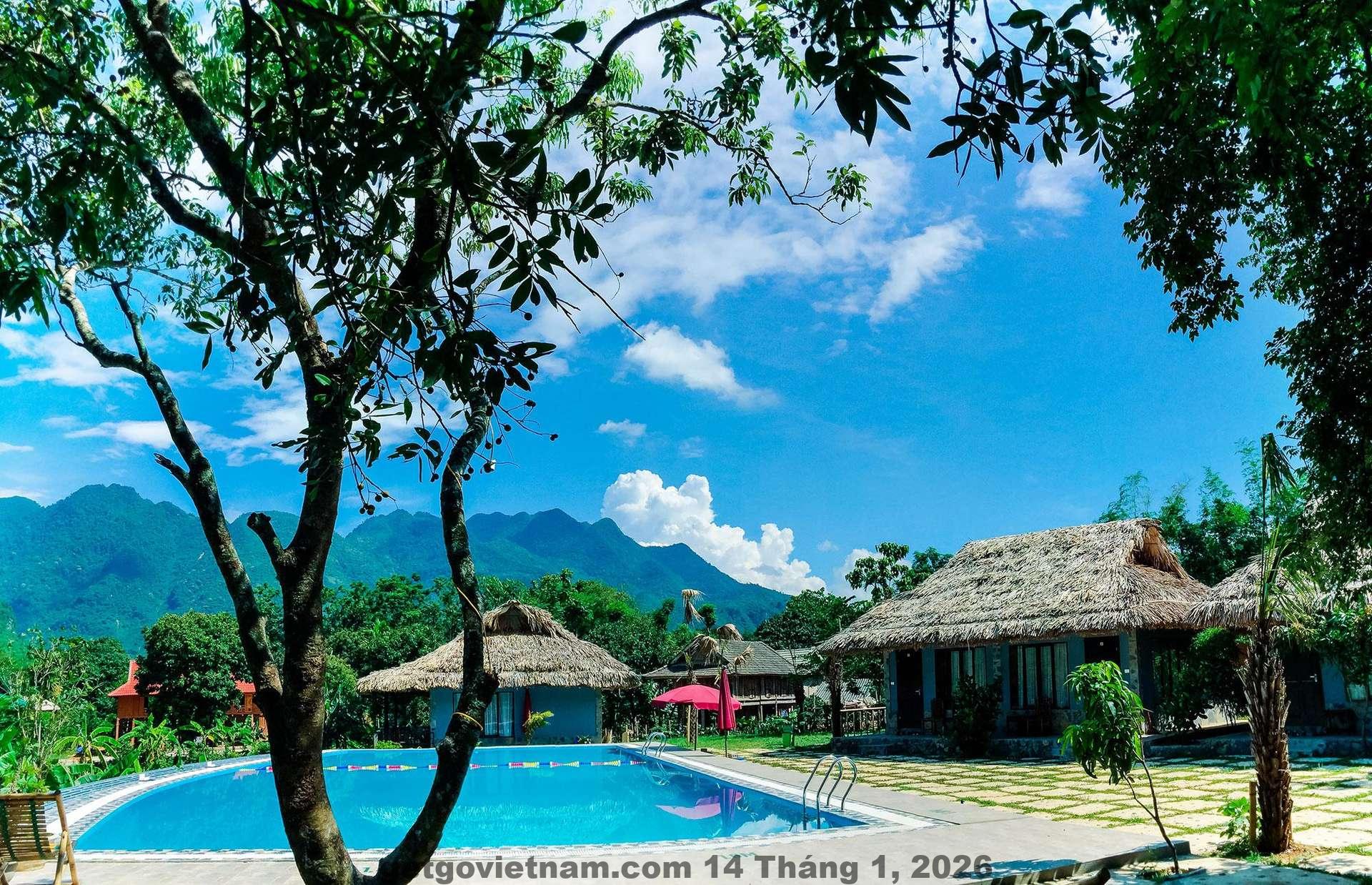 Hồ bơi ngoài trời tại Mai Chau Sunset Boutique Hotel