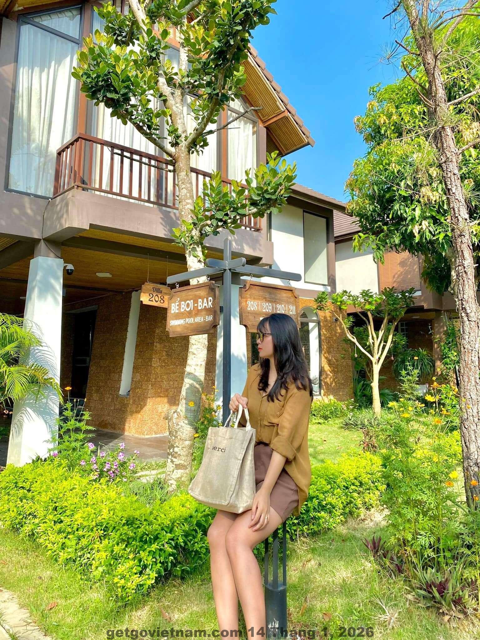 Không gian phòng ngủ tại OYO 593 Bach Duong Hotel phù hợp phân khúc giá rẻ