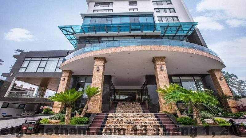 Một cảnh biển đẹp gần khách sạn Vũ Phong Prime, lý tưởng cho các chuyến dạo biển.