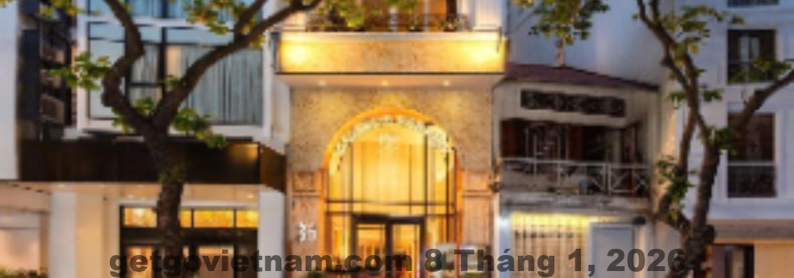 Nhân viên lễ tân SPLENDID HOTEL & SPA thân thiện, giao tiếp tiếng Anh tốt