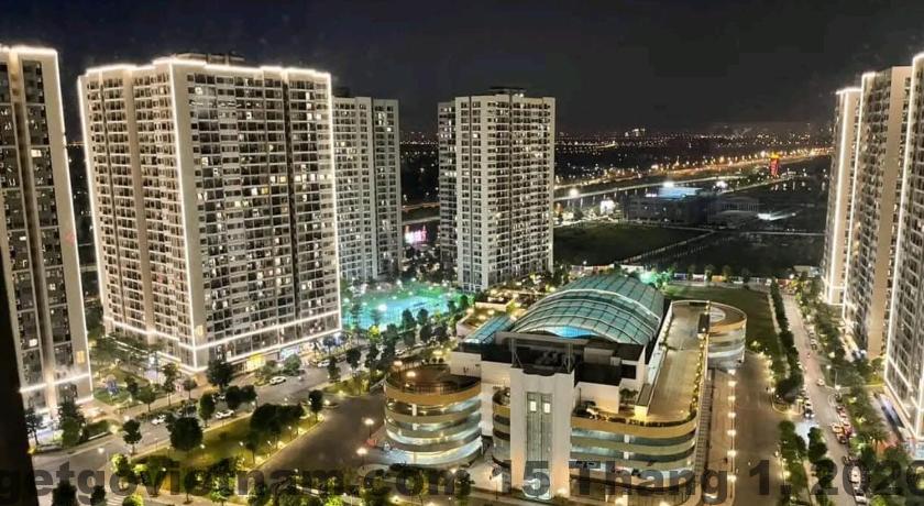 Không gian ăn uống đơn giản tại Khách sạn 5 Sao Gia Lâm