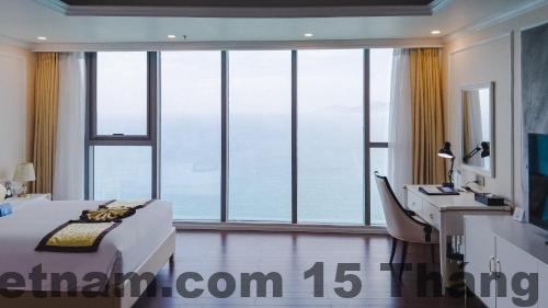 Không gian phòng nghỉ Hotel New Horizon với thiết kế đơn giản, diện tích rộng