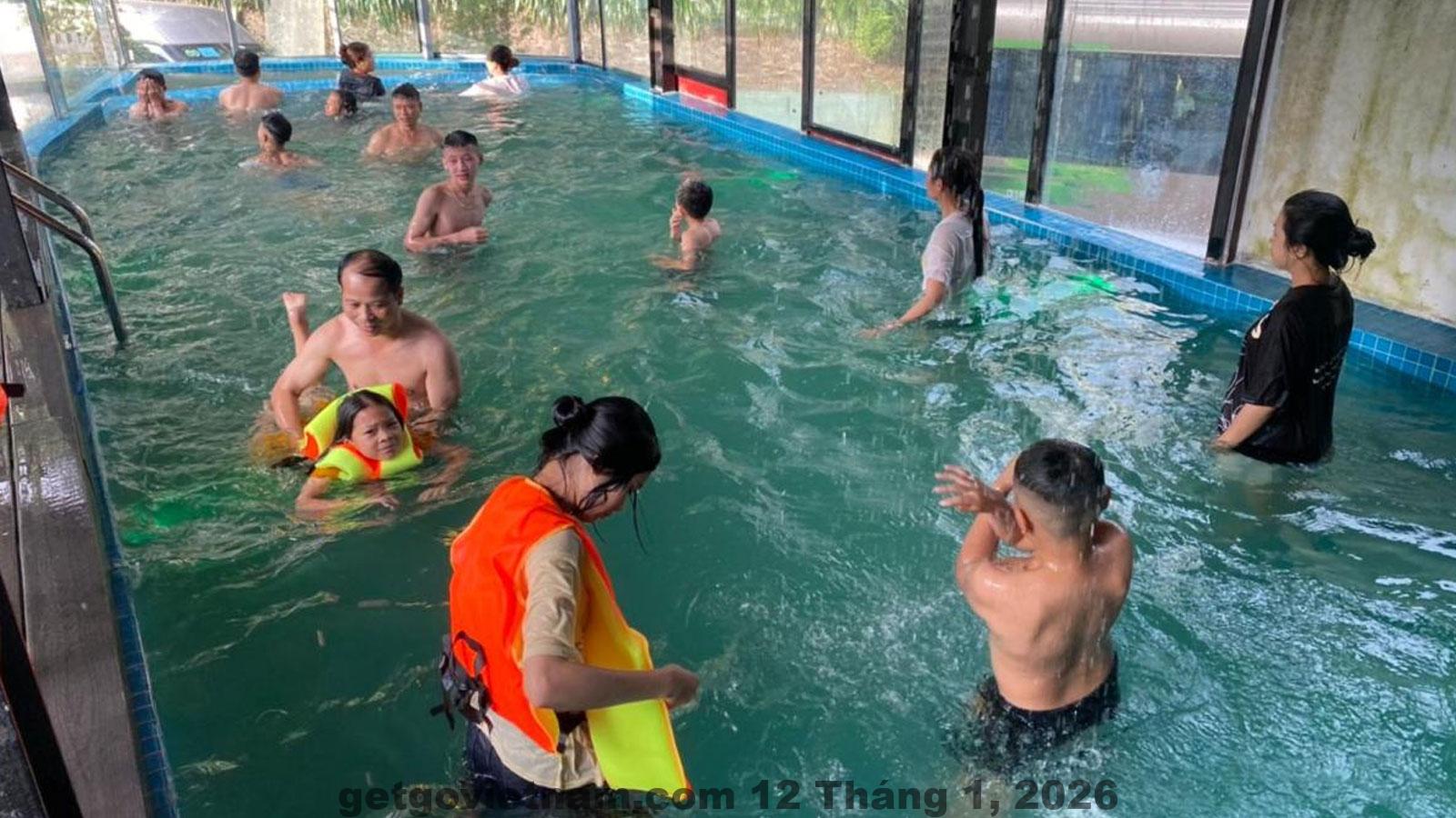 Không gian chung Hotel Hải Nam Tam Đảo đơn giản, không có hồ bơi hay spa