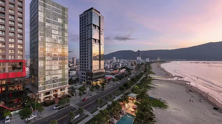 716955315 g01wy4 2vf7nv