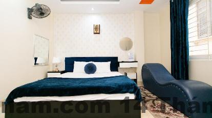 Phòng ngủ Khách Sạn Hoa Lan 2 nội thất cơ bản diện tích nhỏ