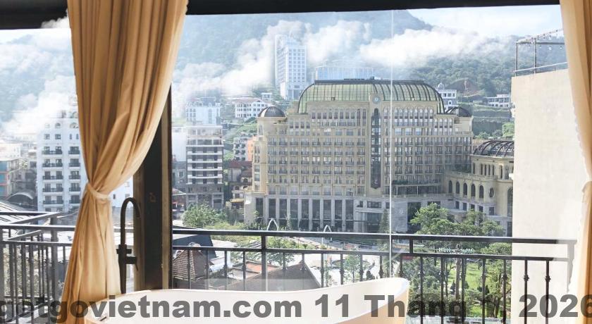 Khu vực lễ tân Hoa Binh Tam Dao Hotel