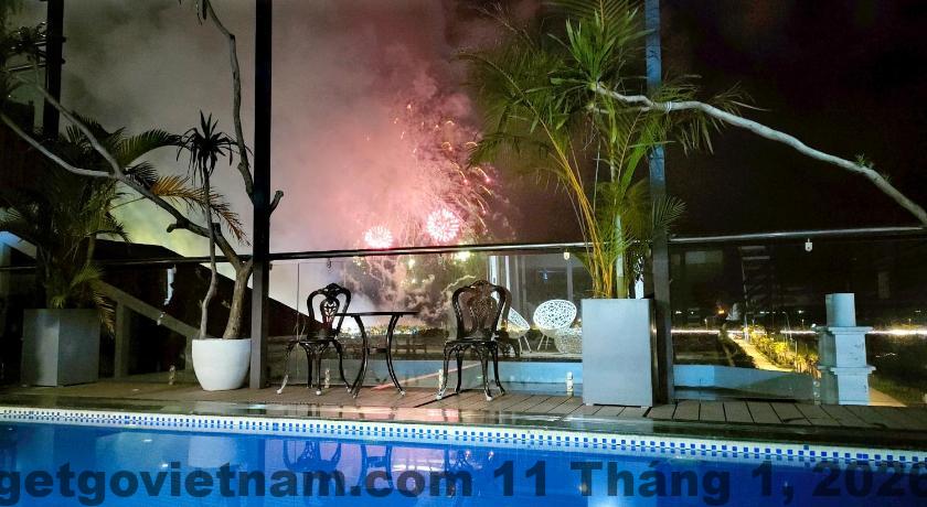 Khu vực ăn sáng tại Halong Lavender Hotel với các món cơ bản