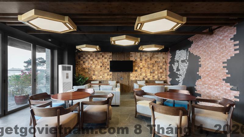 Phòng nghỉ tại khách sạn Hạ Long Hà Nội với nội thất cơ bản