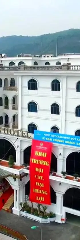 Không gian phòng ngủ tiêu chuẩn tại Khách sạn Cao Sơn