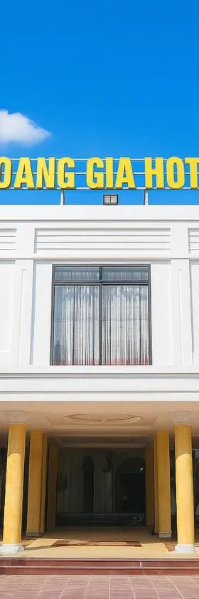 Hành lang Lam Sơn Hotel Sơn La cho thấy không gian chung đơn giản, ít tiện ích