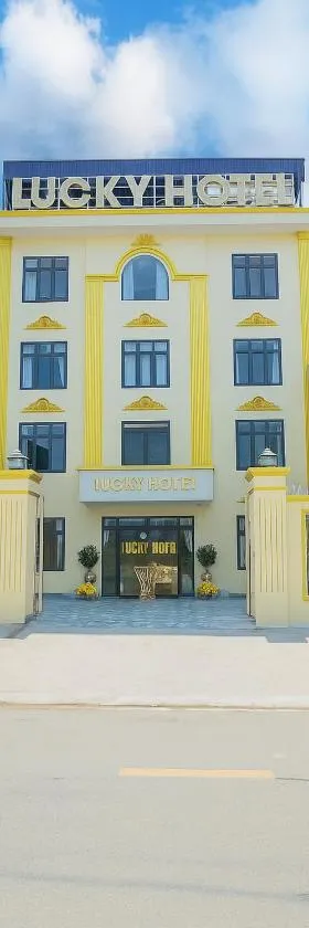 Không gian nhà hàng phục vụ ăn sáng tại Khách sạn Thanh Lịch