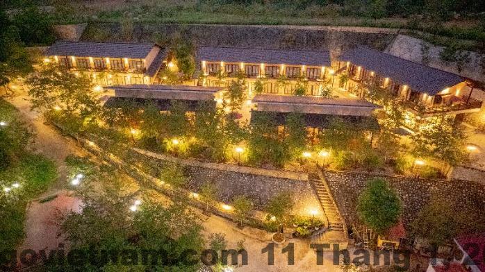 Khách sạn với đội ngũ nhân viên thân thiện và nhiệt tình