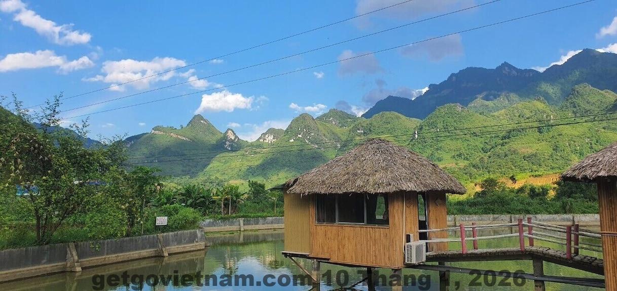 Ăn sáng tại Max Fun Homestay