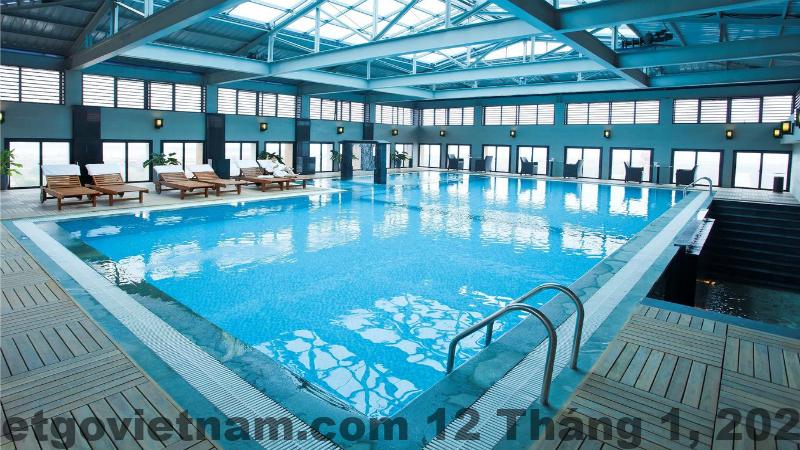 Phòng tắm Lotus Hotel 2 Bắc Ninh sạch sẽ, trang bị cơ bản