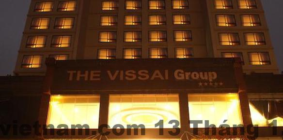 Hồ bơi tại khách sạn The Vissai Ninh Bình