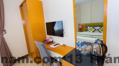 Khách Sạn Ngọc Long Châu có mức giá hợp lý với phân khúc khách sạn tầm trung