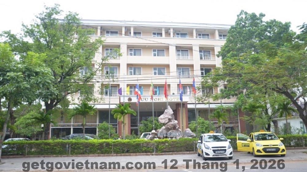 Tổng thể Khách Sạn Hữu Nghị 2 Móng Cái trong phân khúc trung bình