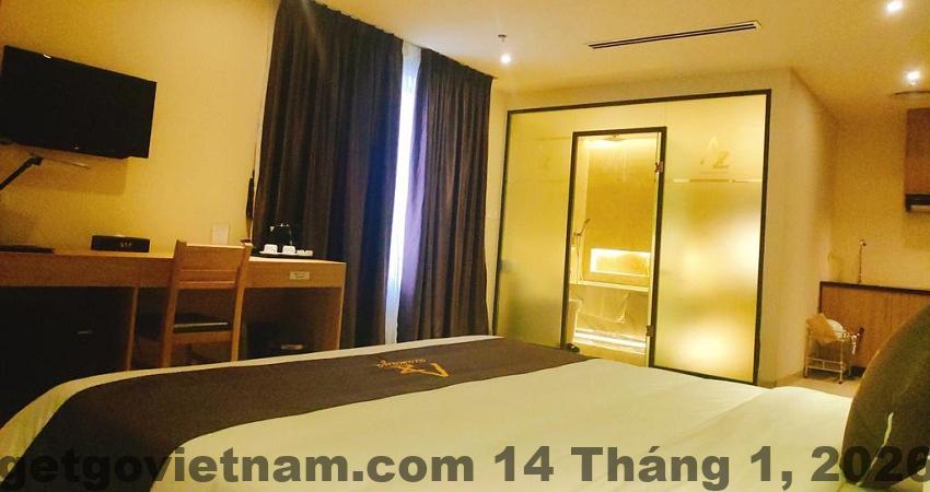 Phòng tắm Azumaya Hotel Hải Phòng sạch sẽ và đầy đủ tiện nghi