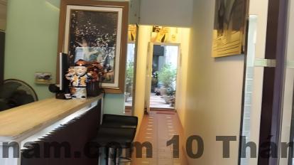 Vị trí đắc địa của Khách Sạn Calvin với tầm nhìn ra khu vực sầm uất của thủ đô.