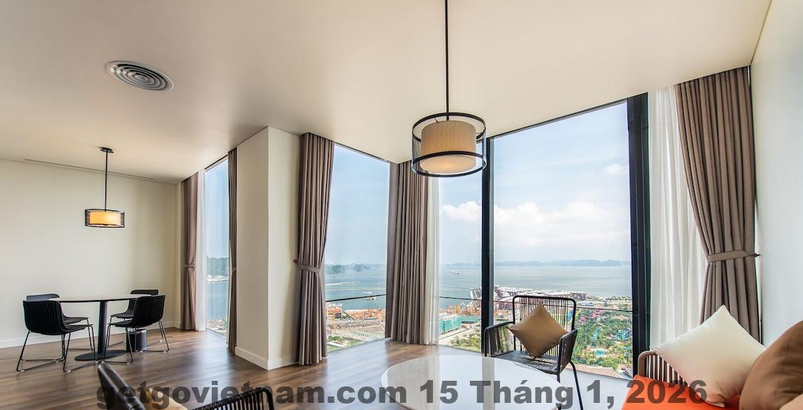 Phòng nghỉ tại Khách sạn SOLEIL Hạ Long với thiết kế hiện đại và nội thất đồng bộ