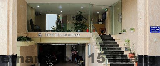 Ngõ 80 Trần Duy Hưng nơi New Style House Hotel 2 tọa lạc, yên tĩnh nhưng khá hẹp