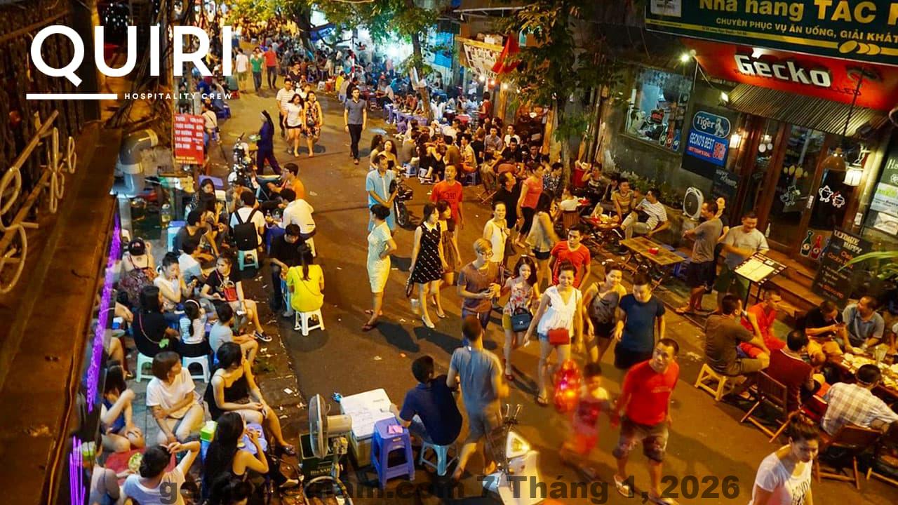 Khu vực bar và bia hơi tại Quiri Hostel