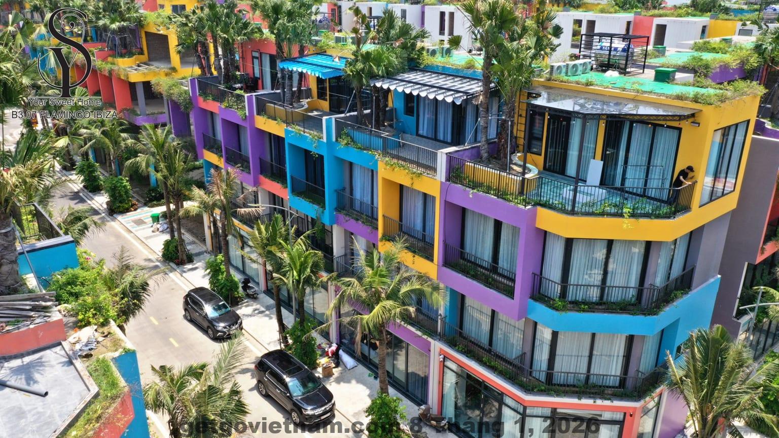 Nhân viên tận tình và chuyên nghiệp luôn sẵn sàng hỗ trợ khách hàng.