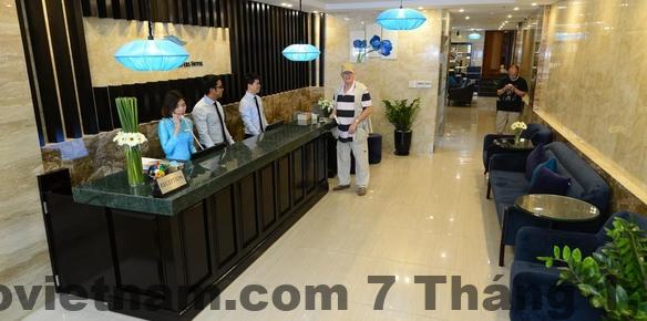 Khu vực xung quanh Hanoi Emerald Waters Hotel & Spa gần Hồ Hoàn Kiếm