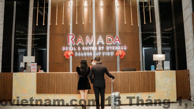Khu vực sảnh lễ tân tại RAMADA Hotel and Suites by Wyndham Halong Bay View