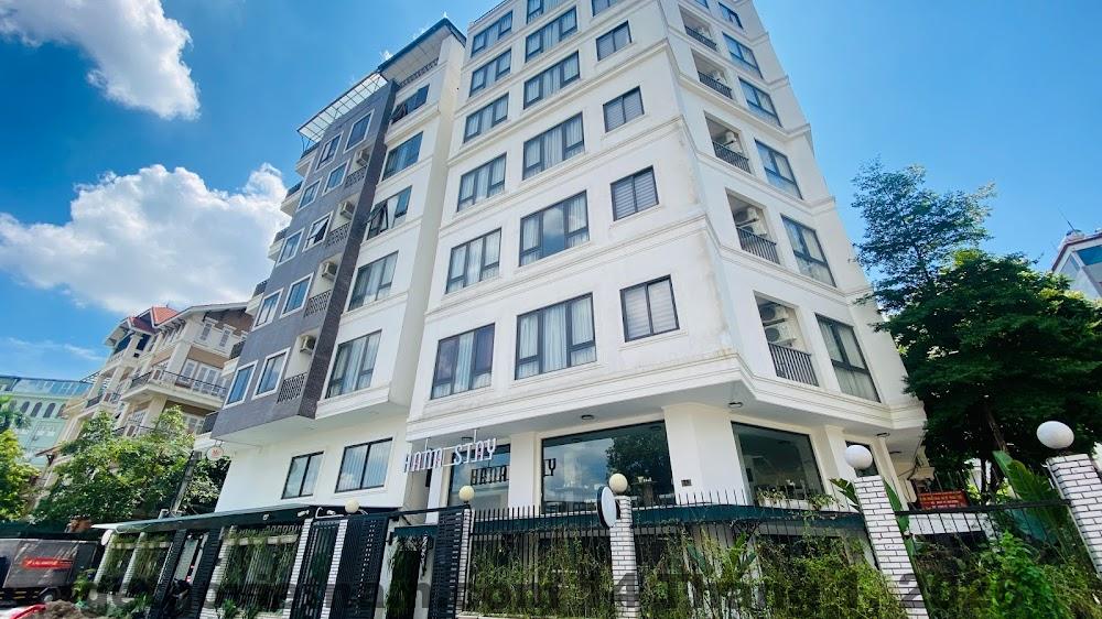 Quầy lễ tân Rosee Apartment Hotel nhỏ gọn, phong cách căn hộ dịch vụ