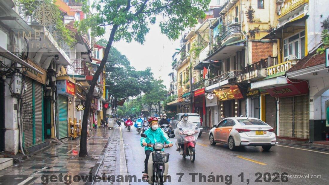 Đánh giá khách sạn Hong Ngoc Tonkin Hà Nội 2026: Có đáng ở phố cổ? 3 Phố Hàng Gai – khu vực sầm uất gần khách sạn Hong Ngoc Tonkin