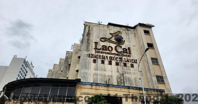 Hồ bơi tại khách sạn Đoan Trang Lào Cai