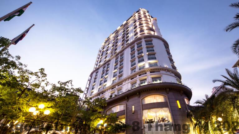 Phòng ngủ tiêu chuẩn khách sạn Vacanza Premier Đội Cấn