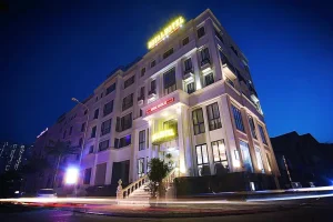 Khach San Royal toa lac tai dia chi Geleximco A Hoai Duc