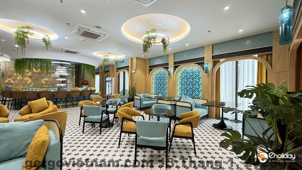 Phòng chờ và không gian tiếp đón khách của Siren Hotel Hải Tiến.