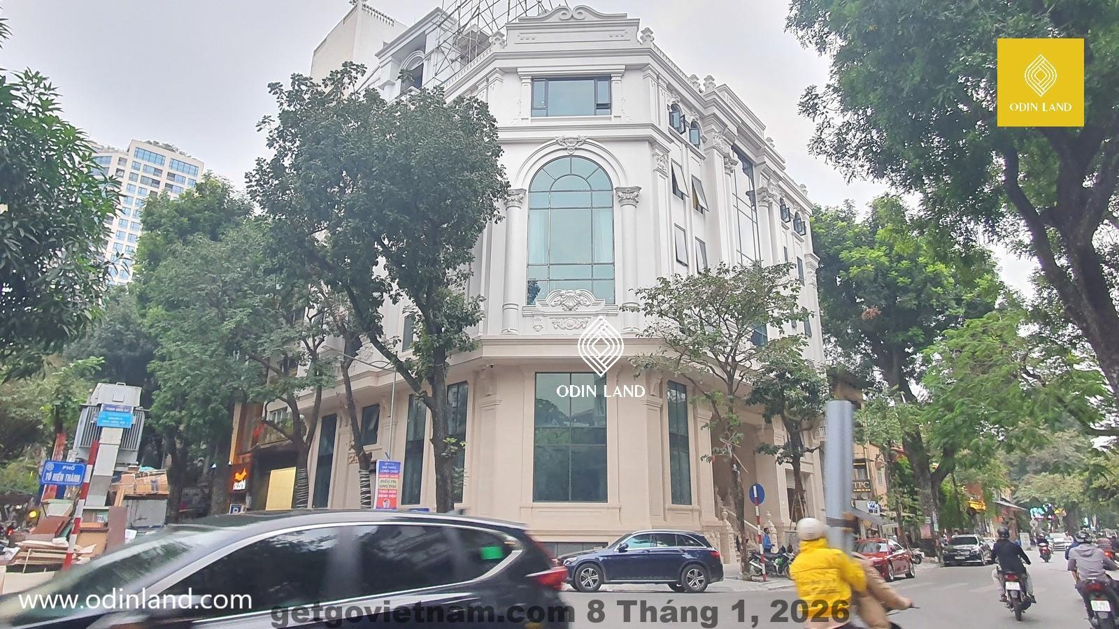 Không gian khu vực xung quanh Tonkin Homestay, phản ánh môi trường sống địa phương và sự yên bình