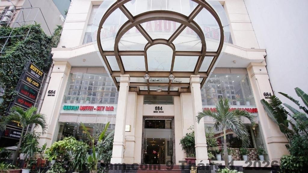 Khu vực ăn sáng đơn giản tại A25 Hotel 96 Hai Bà Trưng