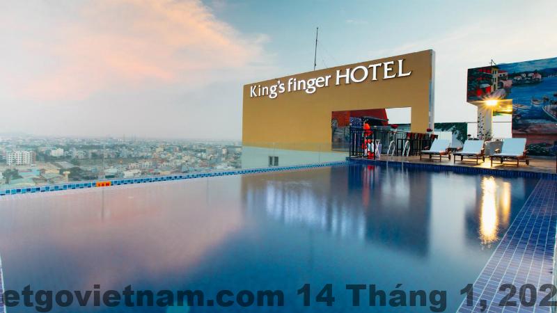 Khu vực buffet sáng tại Fivitel Danang Hotel