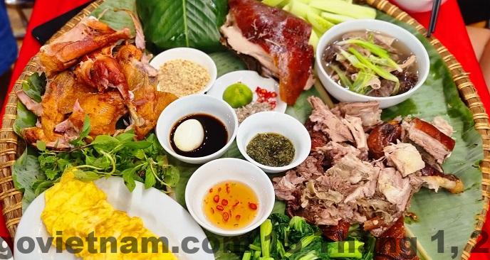 Khu vực nhà hàng Khách sạn Á Châu phục vụ ăn sáng và tiệc đoàn