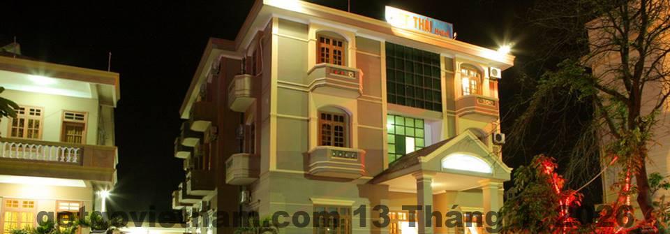 Hồ bơi khách sạn nhỏ nhưng sạch sẽ