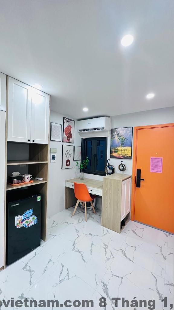 Buffet sáng với các món ăn truyền thống của Việt Nam, tạo không gian ấm cúng cho du khách.