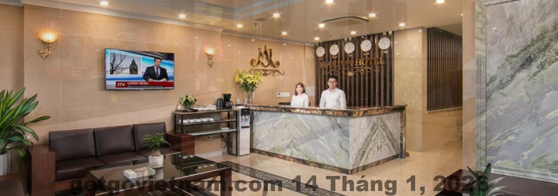 Nhân viên lễ tân Marina Hotel Hanoi phục vụ chuyên nghiệp