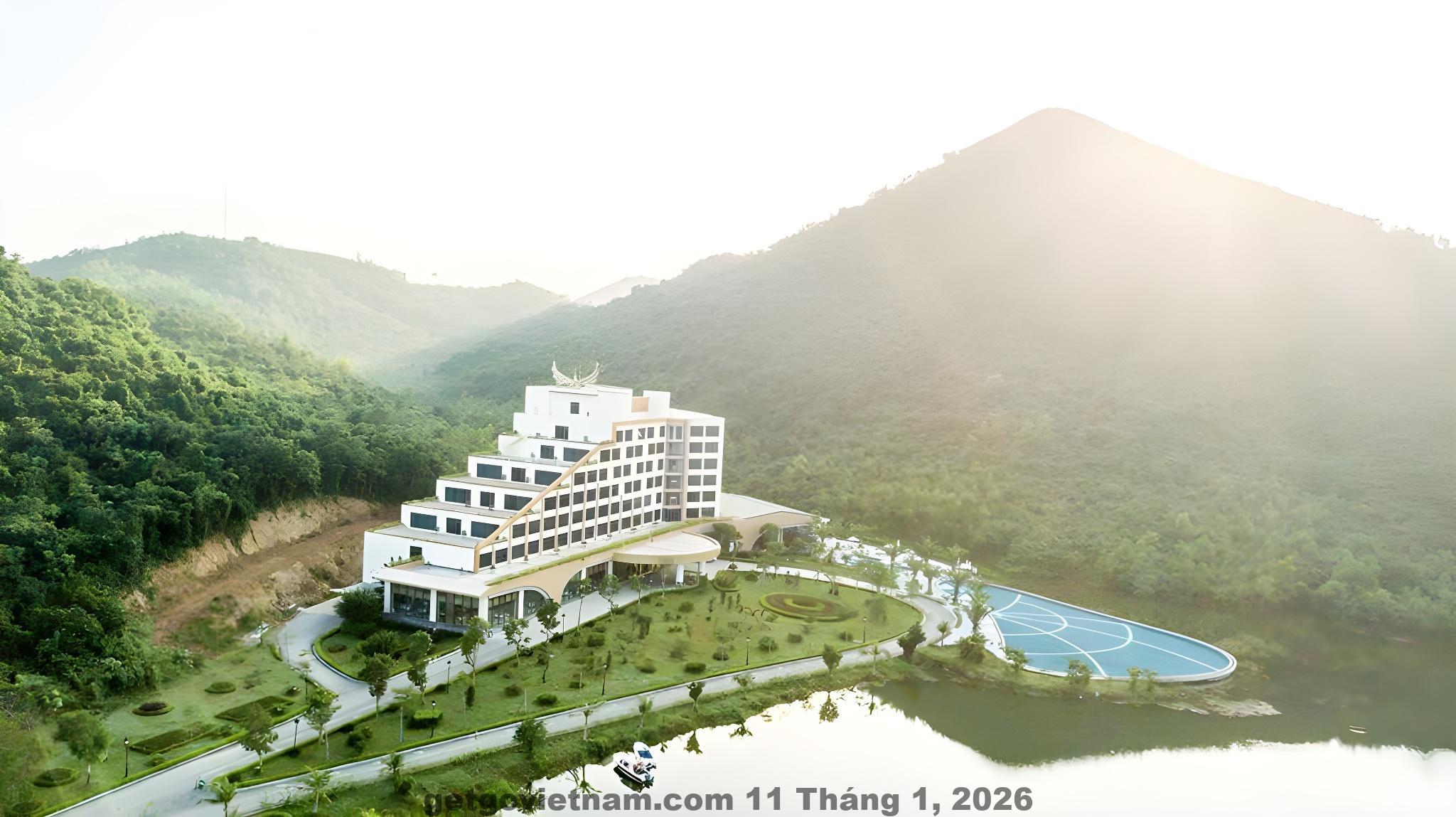 Phòng ngủ tiêu chuẩn phong cách khách sạn địa phương miền núi