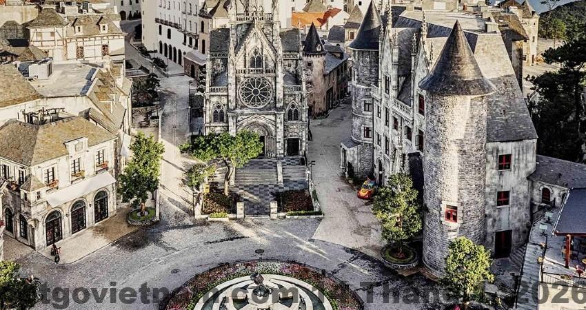 Hồ bơi tại Ba Na Resorts