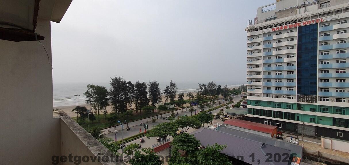 Khu vực lễ tân Phu Hung 1 Hotel phục vụ 24/7